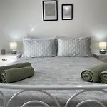 Sofias Trikala 아파트