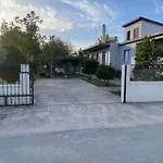 Sofias Trikala * Megala Kalyvia